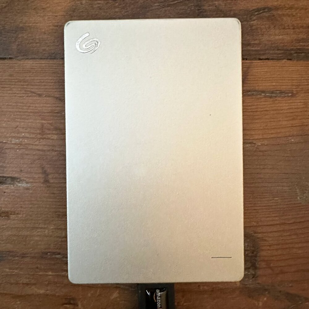 Seagate 1 TB External Drive with USB to USB A Cable